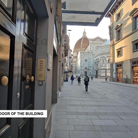 Big Apartment A Stone'S Throw From The Duomo Florens Exteriör bild