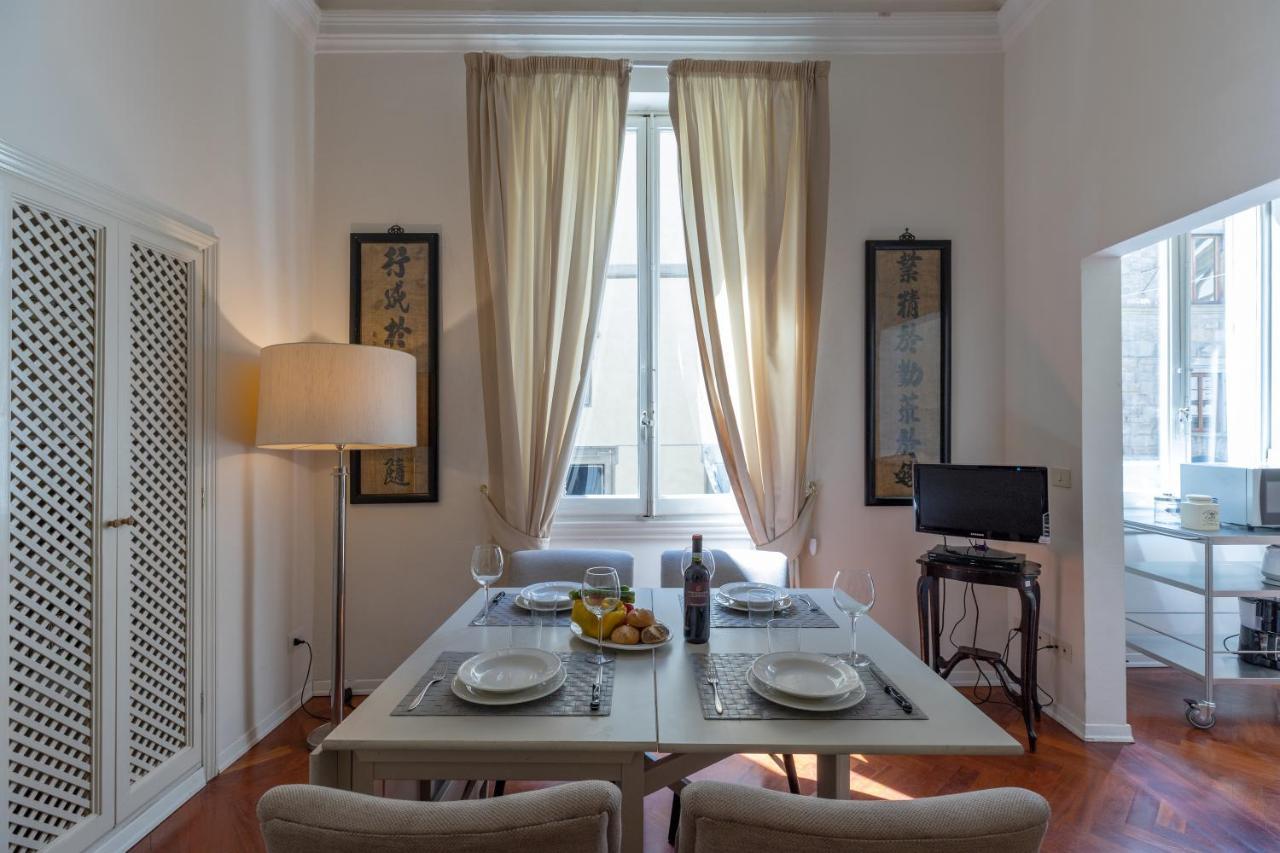Big Apartment A Stone'S Throw From The Duomo Florens Exteriör bild