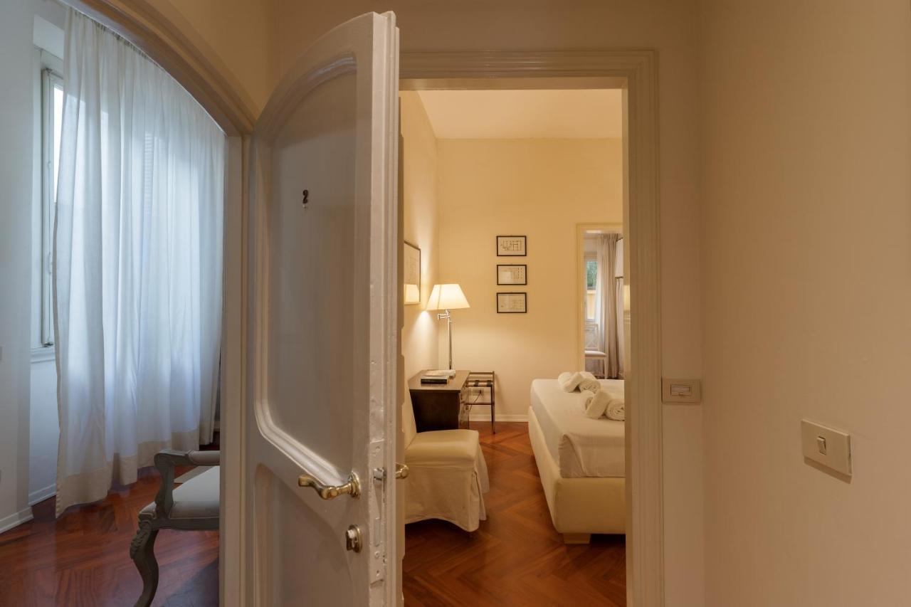 Big Apartment A Stone'S Throw From The Duomo Florens Exteriör bild