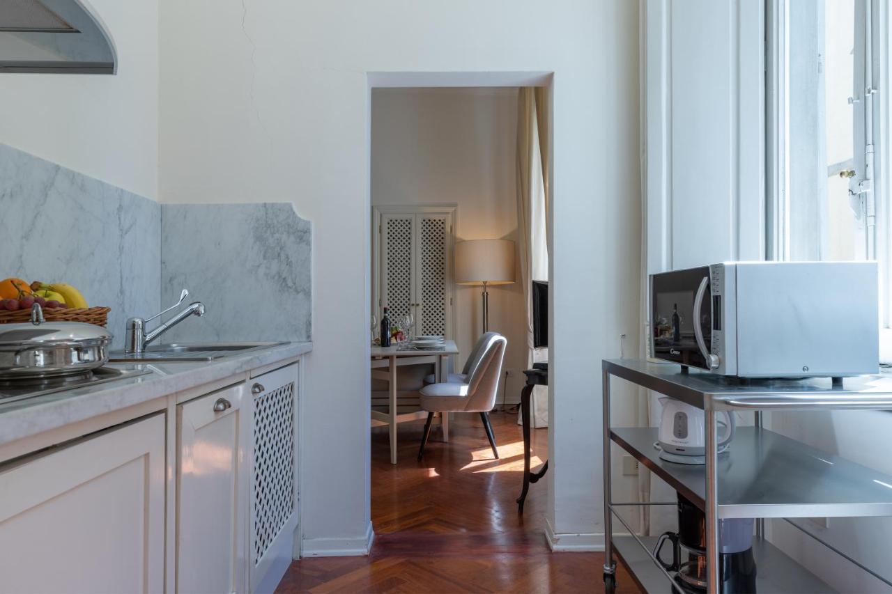 Big Apartment A Stone'S Throw From The Duomo Florens Exteriör bild