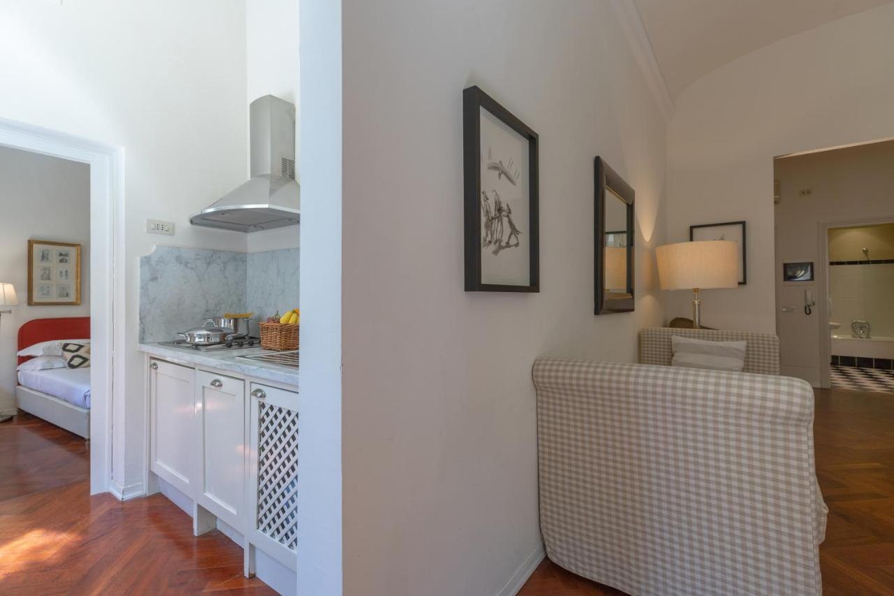 Big Apartment A Stone'S Throw From The Duomo Florens Exteriör bild